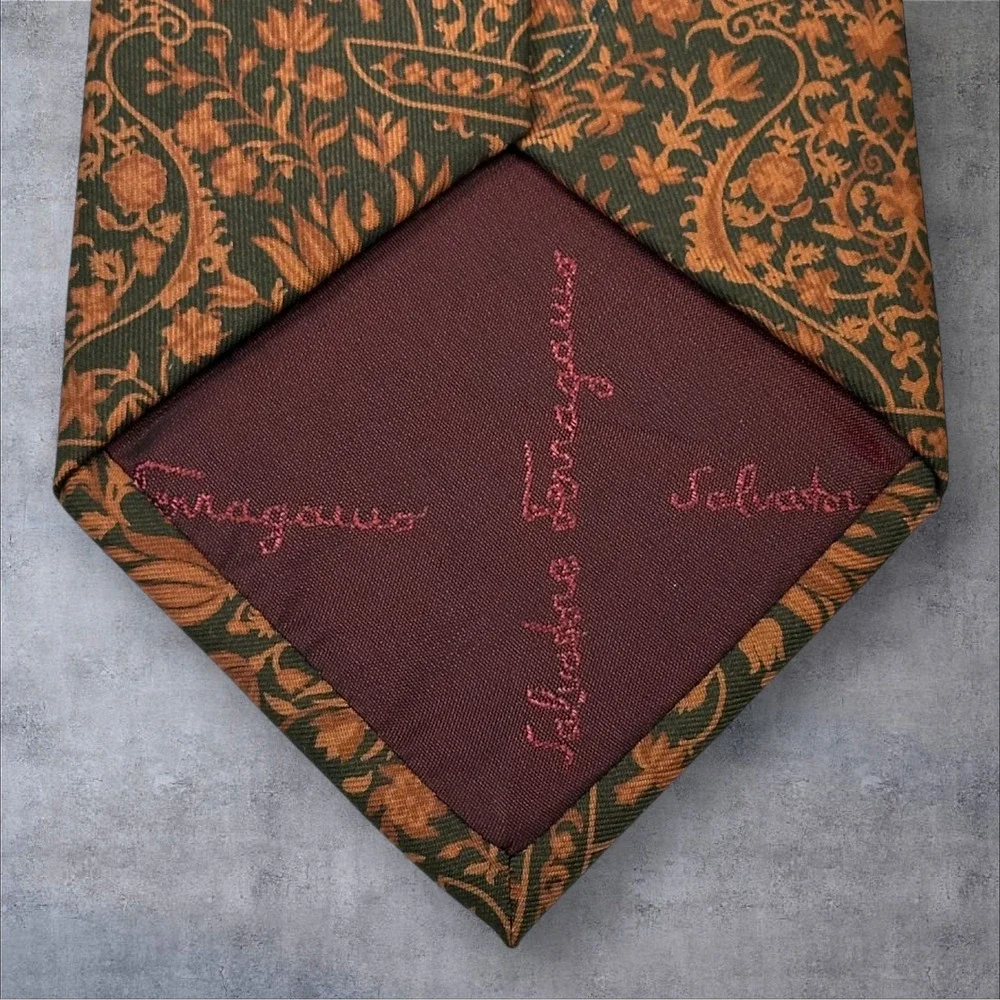 Salvatore Ferragamo Silk Necktie‎ Italy Brown Black Floral Wide 3.75